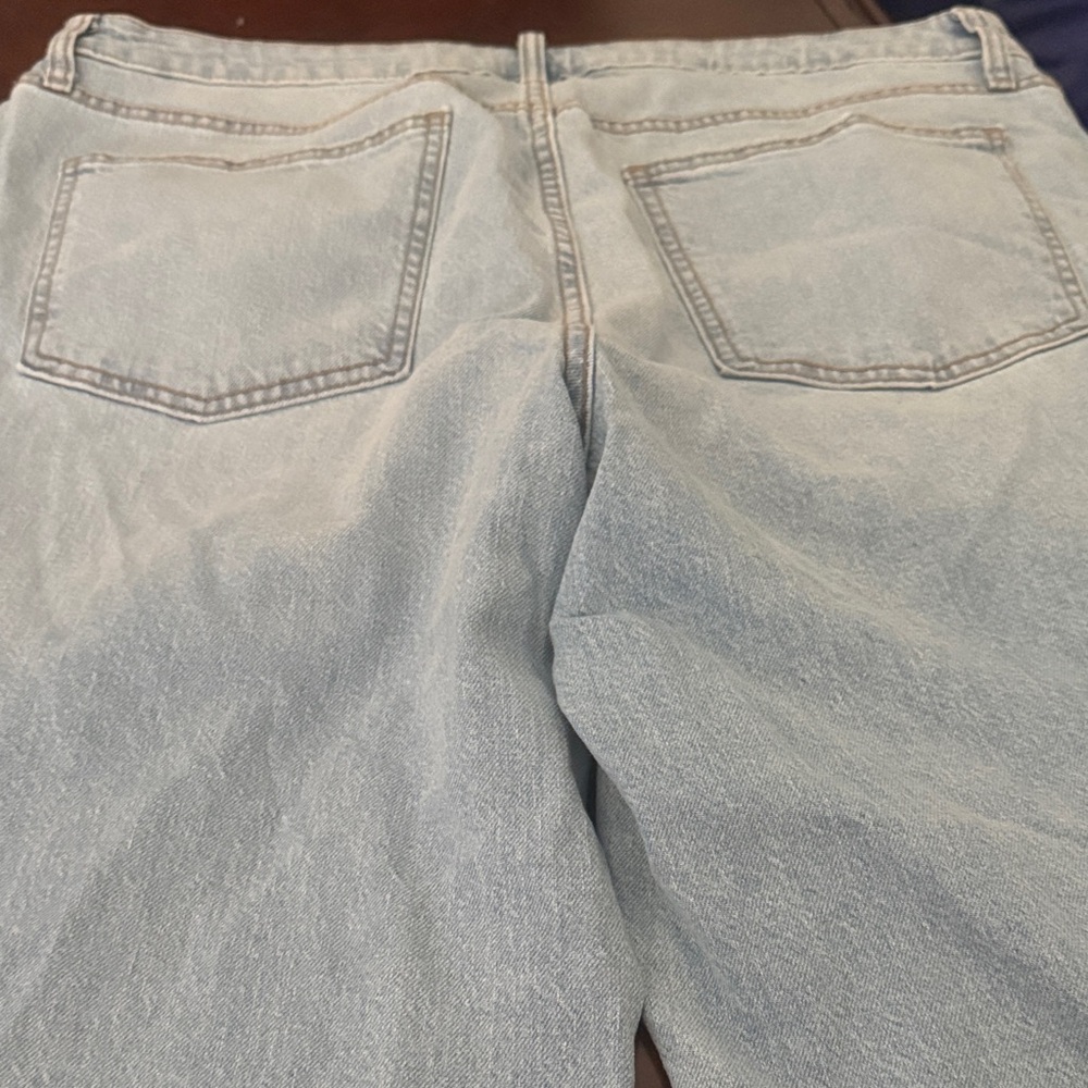 Light Blue Women’s High Rise - Universal Thread Denim - Picture 4 of 5